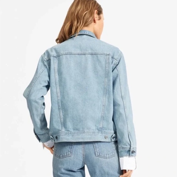 Everlane The Denim Jacket Light Wash - Picture 2 of 11